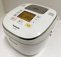 Panasonic 炊飯器　SR-HX106-W　500円　3年落ち