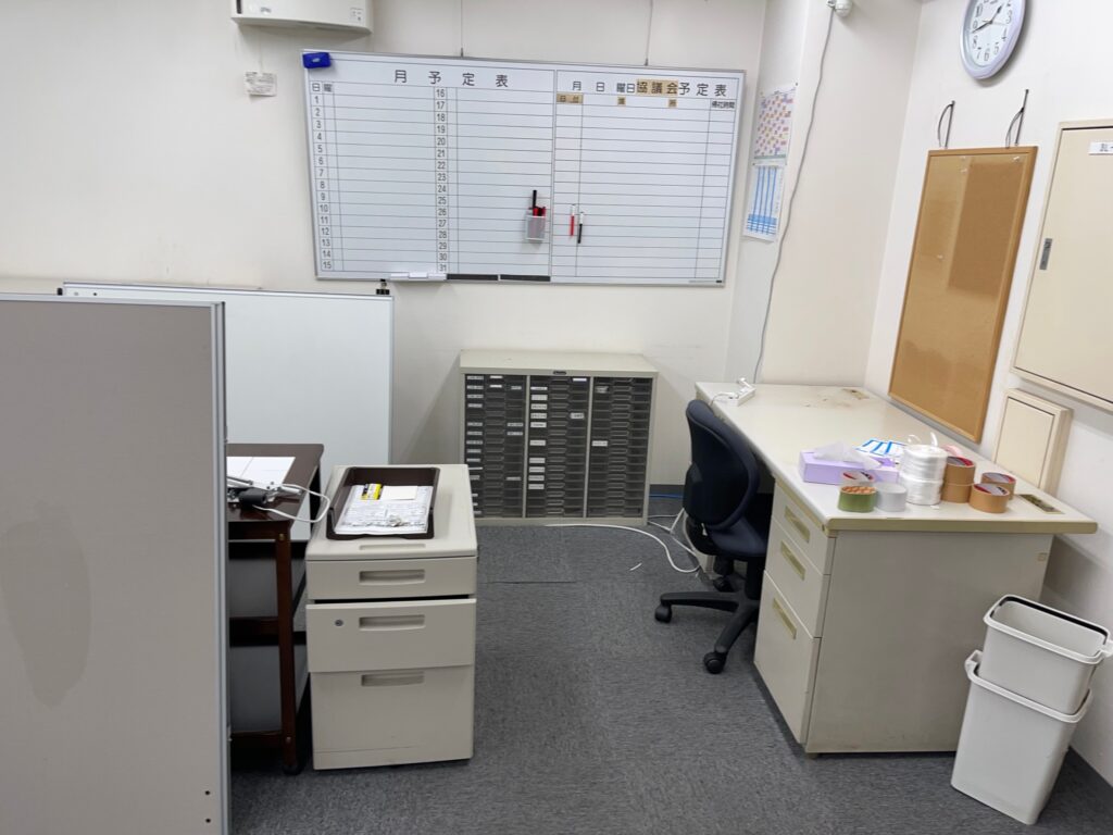 オフィス家具 処分を賢く！処分費用を最小限に抑える全知識 -