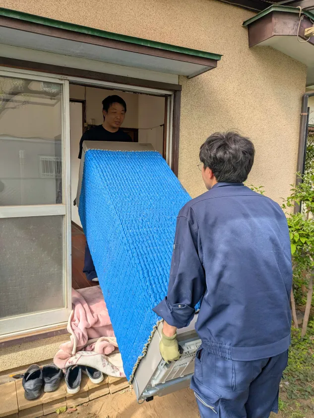 新宿区 冷蔵庫買取 床を傷つけない搬出