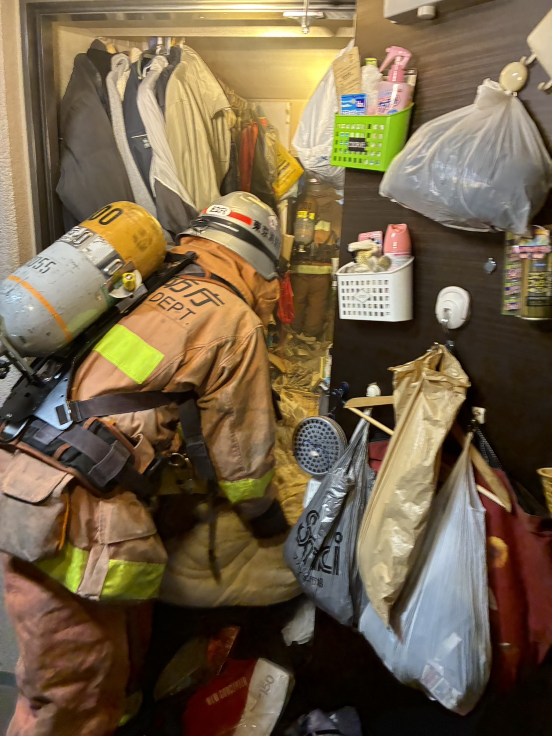 新宿区矢来町 ゴミ屋敷 鎮火後の確認