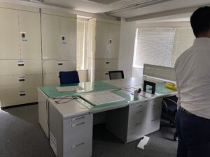 【和光市】本町でオフィス移転に伴う家具・家電を一括回収|マンション1Fの引越し不用品を即日スピード撤去