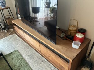 【新宿区】マンションでテレビを買取査定｜回収費用から15,000円減額