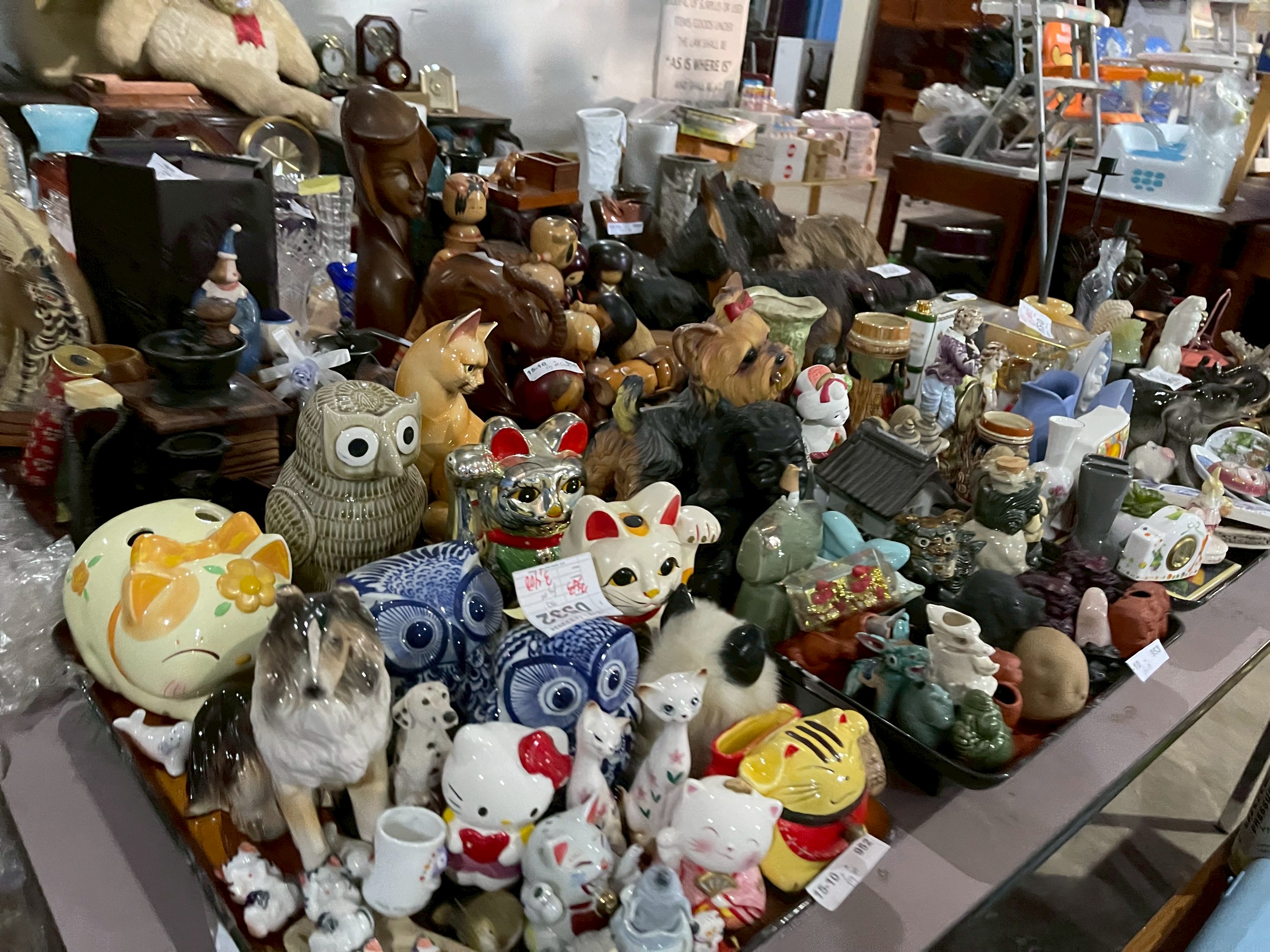 JAPAN SURPLUSとして販売される日本の中古品