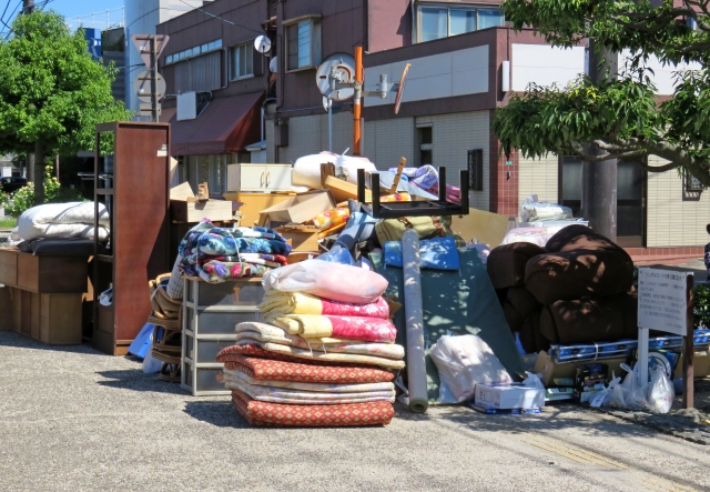 片付け業者の費用は？安く済ませるコツや利用するメリット・注意点