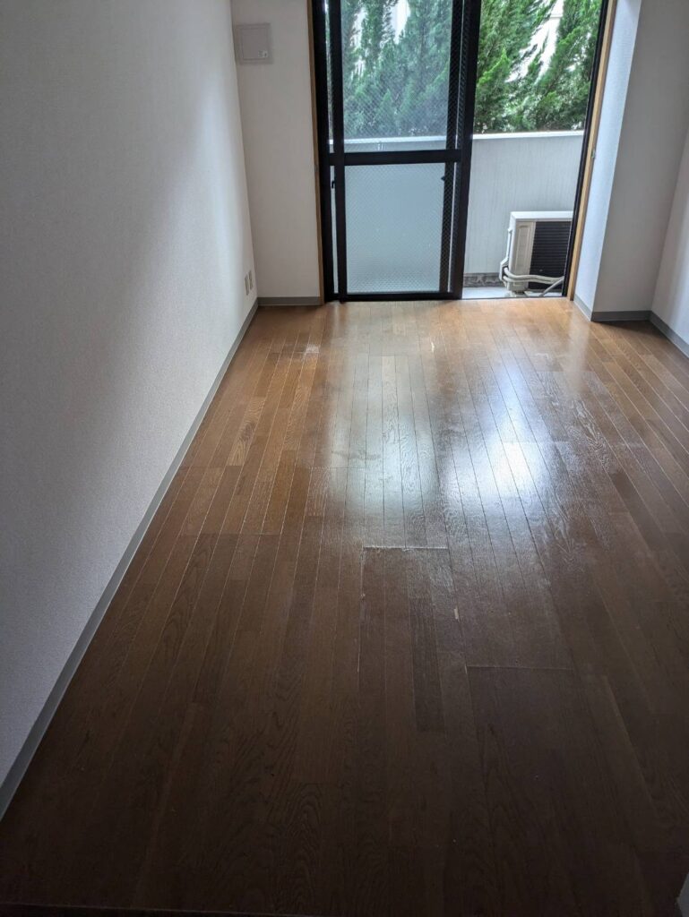 作業後：家具をすべて撤去したお部屋